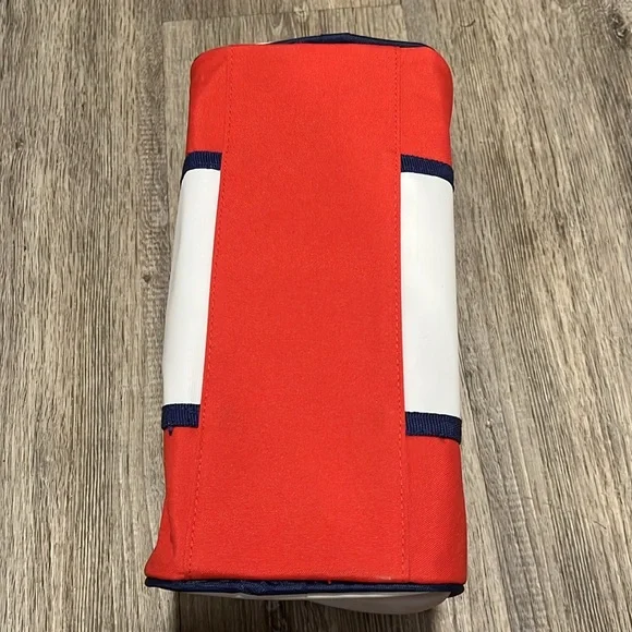 Lacoste Toiletry Bag - Picture 7 of 10